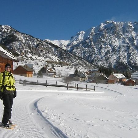 Le Barlèt23 pers Hameau des Chazals Nevache Hautes Alpes Esterno foto